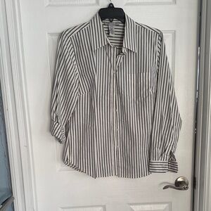 Sag Harbor Black and White Striped Men's Button-Down Shirt